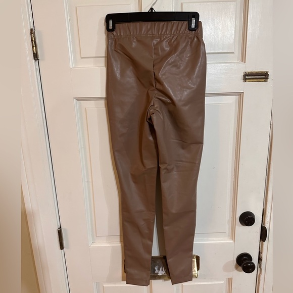 NWT Old Navy XS brown faux leather leggings - Picture 3 of 3
